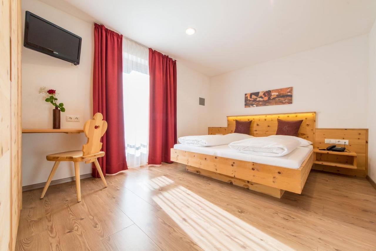 Hotel Alpenrast Riva di Tures Esterno foto
